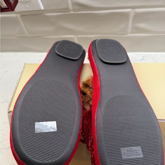 Michael Kors Women Sparkly Red Slippers with Leopard Print - Picture 3 of 7